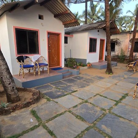 Prafulla Homestay كاروار المظهر الخارجي الصورة